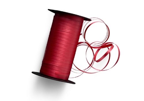 luxury accessories red ribbons | accessoires de luxe rubans rouges